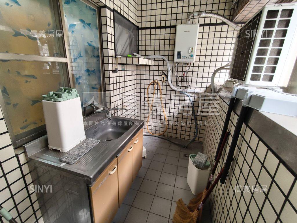 西區全友三房空屋好帶看房屋室內格局與周邊環境