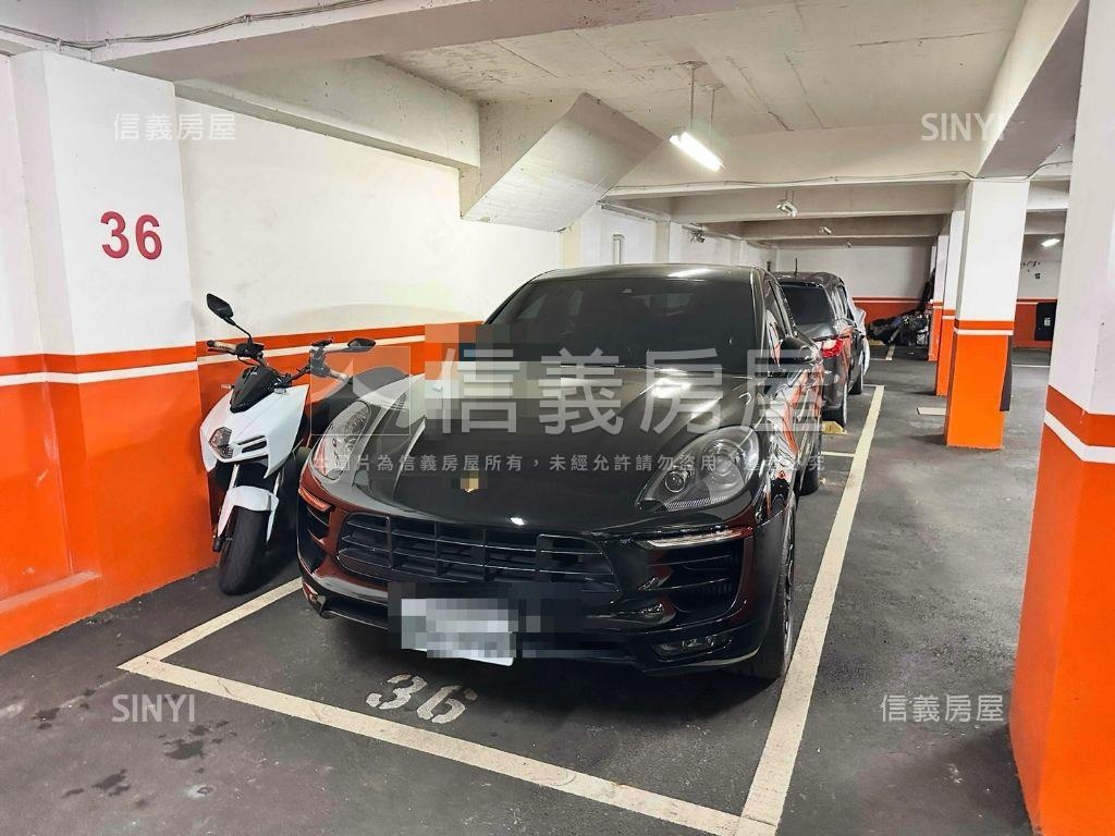 南京三民坡平大車位一房屋室內格局與周邊環境