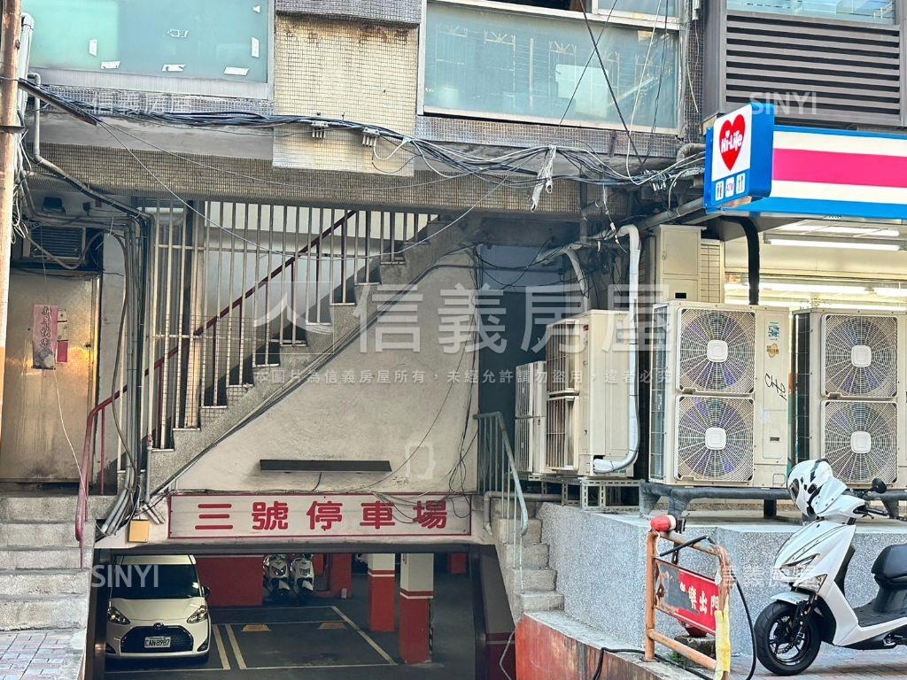 南京三民坡平大車位一房屋室內格局與周邊環境