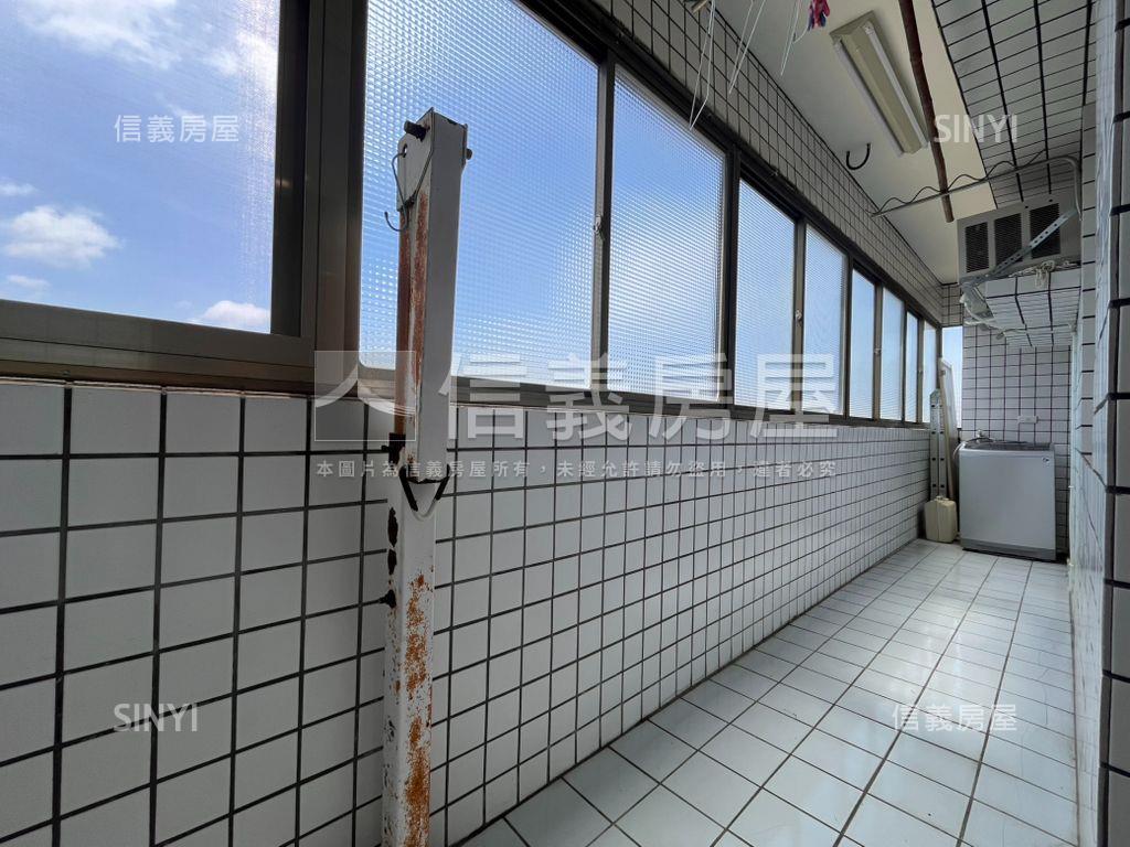 美麗星城採光亮眼三房車位房屋室內格局與周邊環境