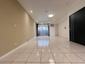 美麗星城採光亮眼三房車位