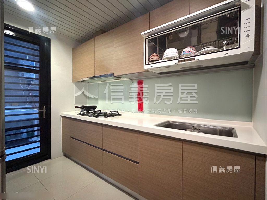 文青幽靜質感三房車位房屋室內格局與周邊環境