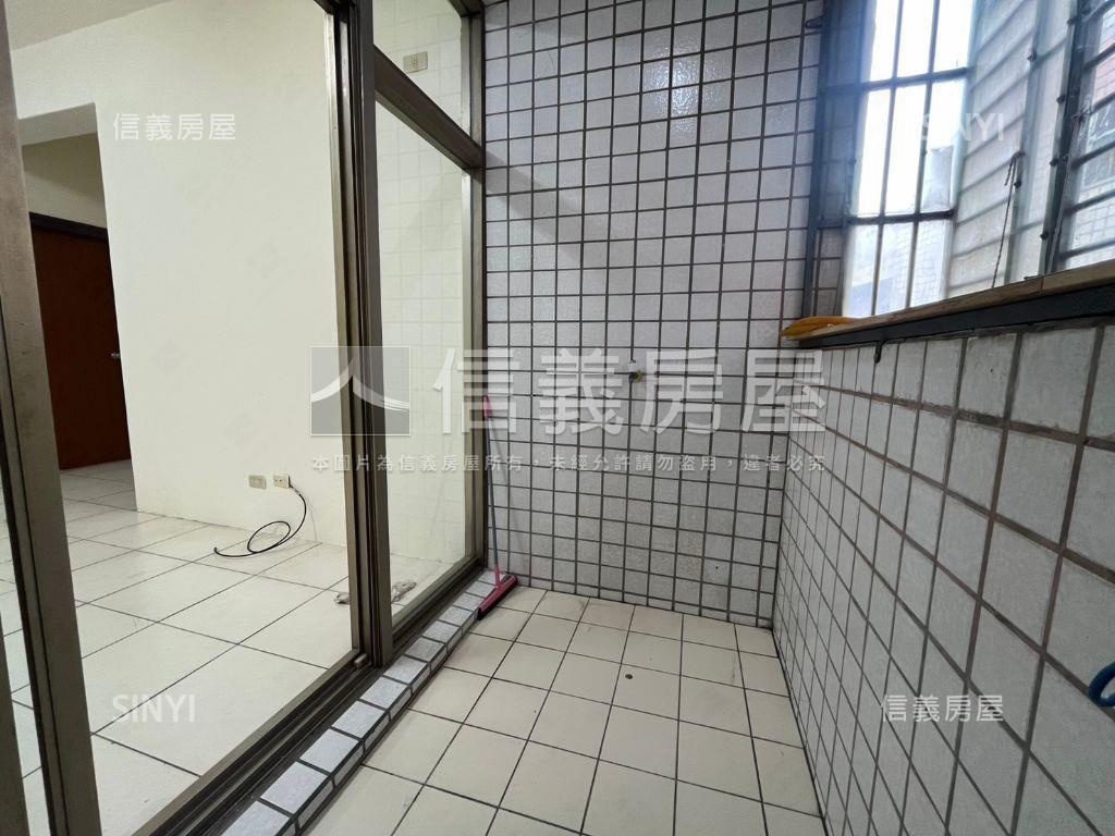 低總價新埔市區美三房房屋室內格局與周邊環境