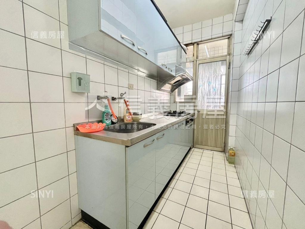 低總價新埔市區美三房房屋室內格局與周邊環境
