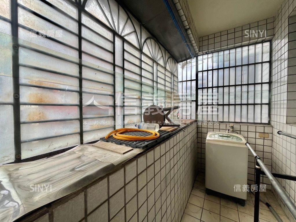 低總價新埔市區美三房房屋室內格局與周邊環境