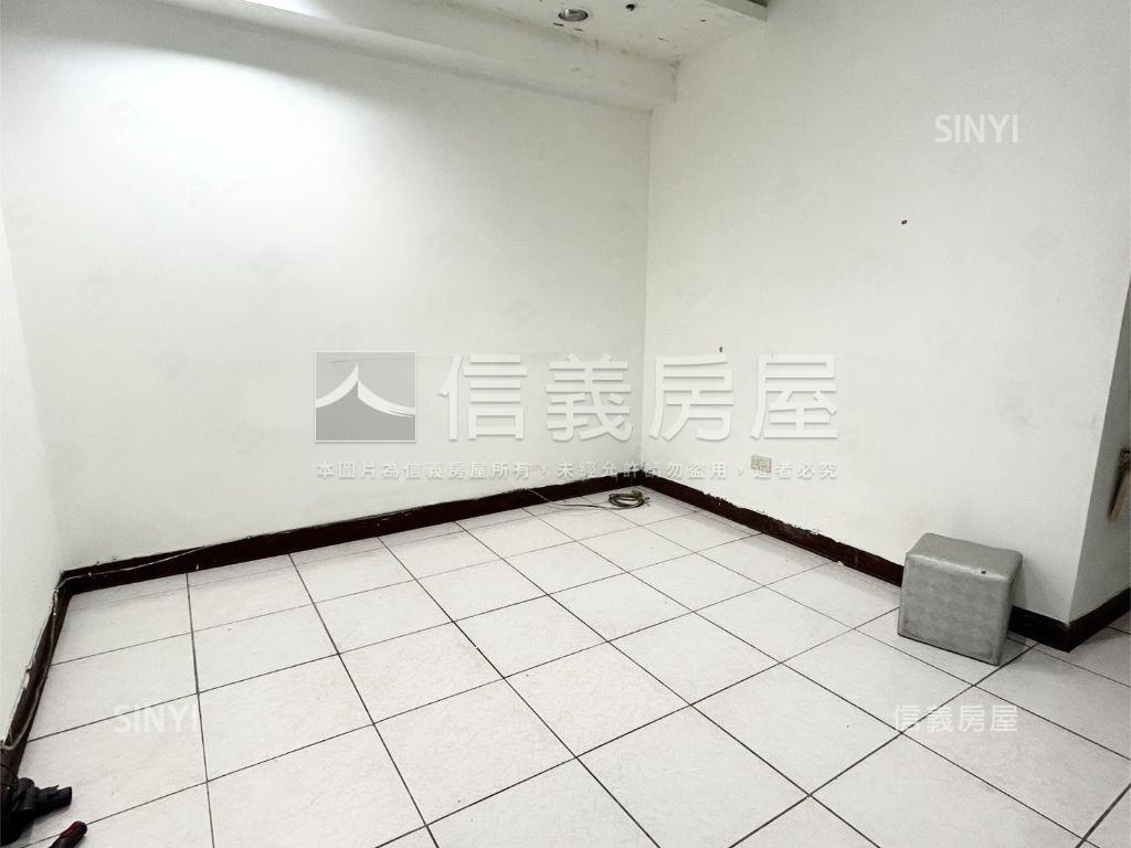 擎天河景美套房房屋室內格局與周邊環境