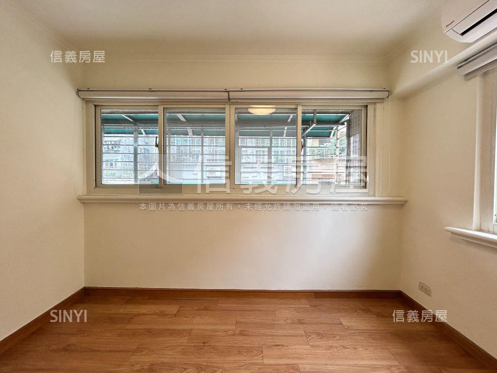 ２９年低總價公寓三樓公園房屋室內格局與周邊環境