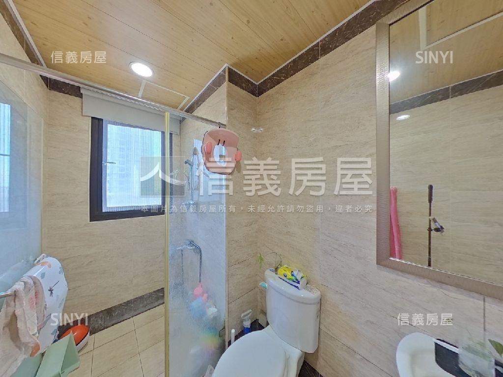 森仰前後陽台有車位房屋室內格局與周邊環境
