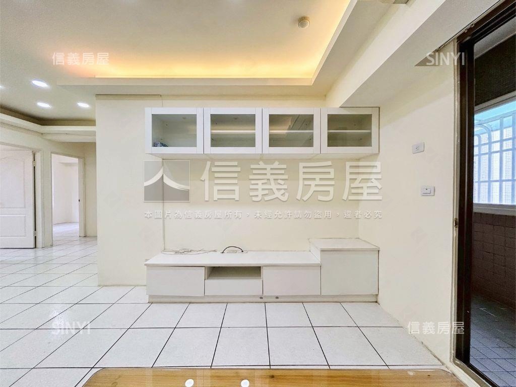 優質東區四房車位房屋室內格局與周邊環境