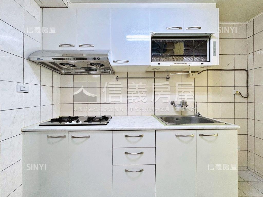優質東區四房車位房屋室內格局與周邊環境