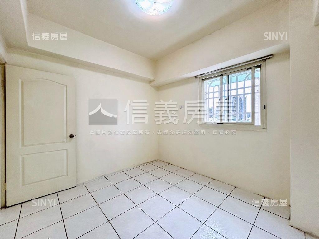 優質東區四房車位房屋室內格局與周邊環境