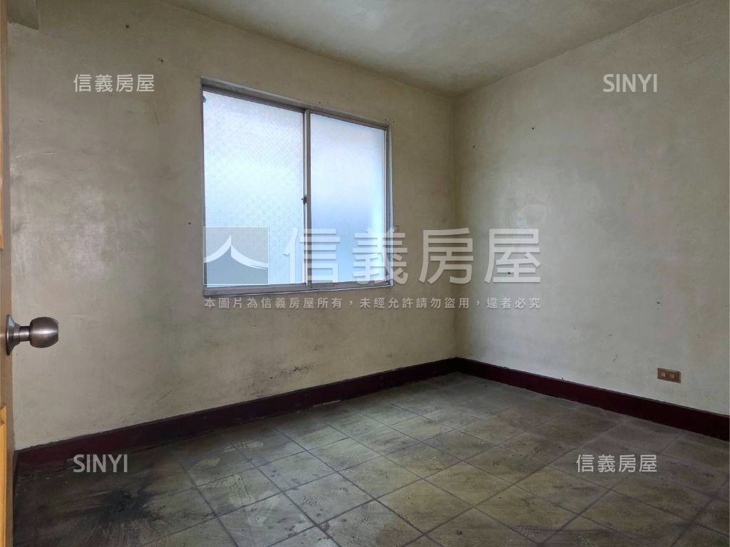 近未來捷運黃線公寓三樓房屋室內格局與周邊環境