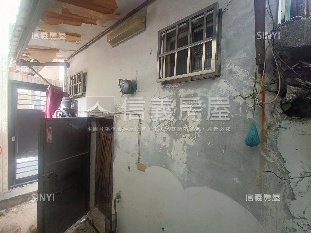 近大東公園低總活巷透天房屋室內格局與周邊環境