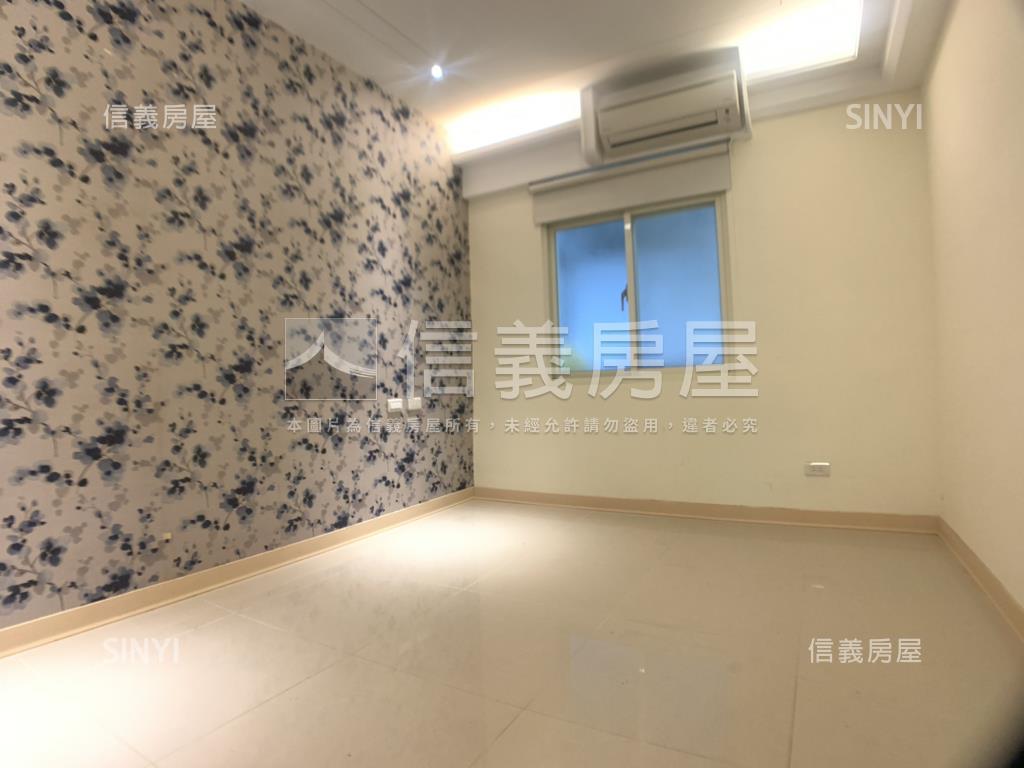 信義黃金公寓三樓房屋室內格局與周邊環境