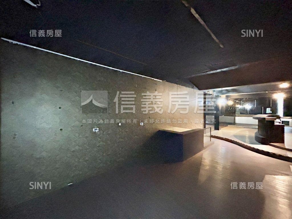 近車站勝利路黃金店面透天房屋室內格局與周邊環境