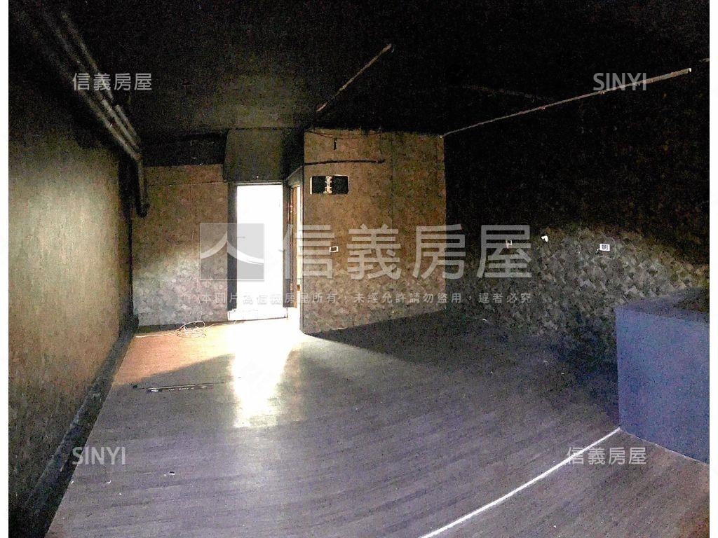 近車站勝利路黃金店面透天房屋室內格局與周邊環境