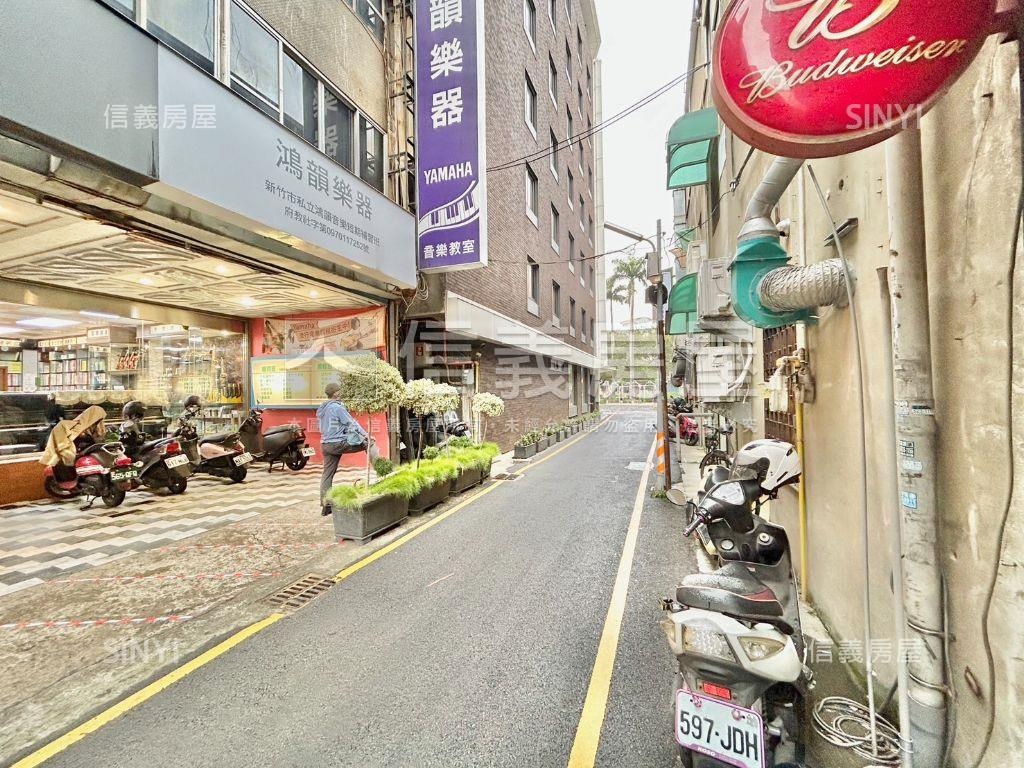 近車站勝利路黃金店面透天房屋室內格局與周邊環境