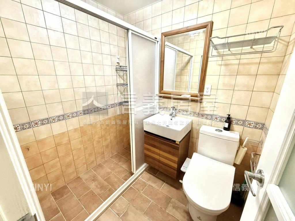 寶成翡翠美三房房屋室內格局與周邊環境