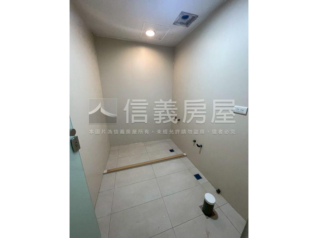 邁阿密‧舒適樓中樓＋車位房屋室內格局與周邊環境