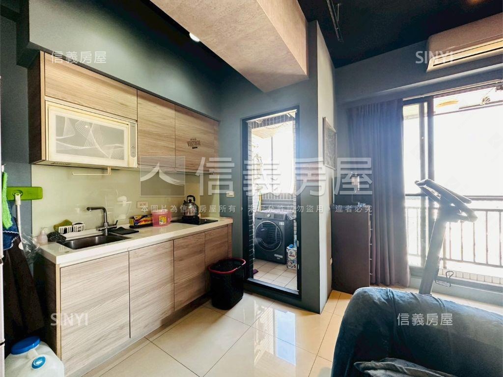 高餐旁優質美宅平車房屋室內格局與周邊環境