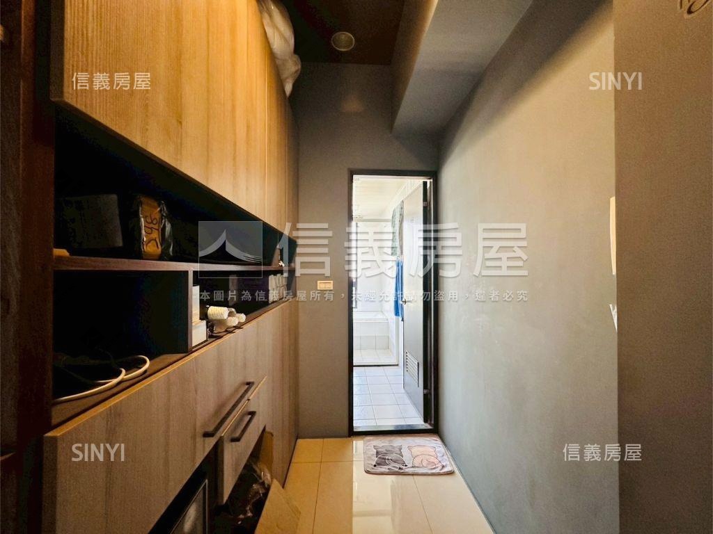 高餐旁優質美宅平車房屋室內格局與周邊環境