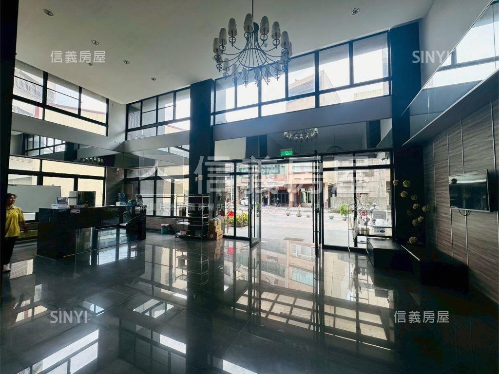 高餐旁優質美宅平車房屋室內格局與周邊環境