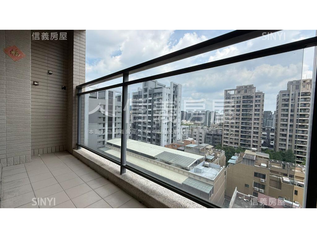 九月採掬朝南三房平車房屋室內格局與周邊環境