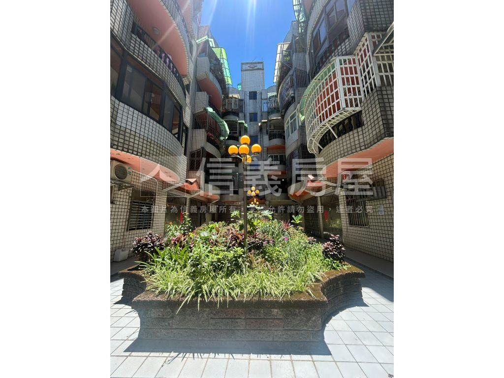 內壢稀有三房車位房屋室內格局與周邊環境