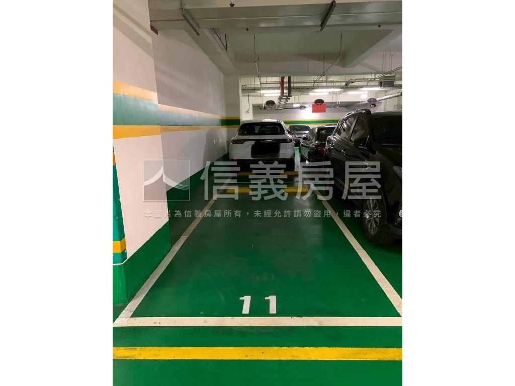 遠雄天母Ｂ１平面車位房屋室內格局與周邊環境