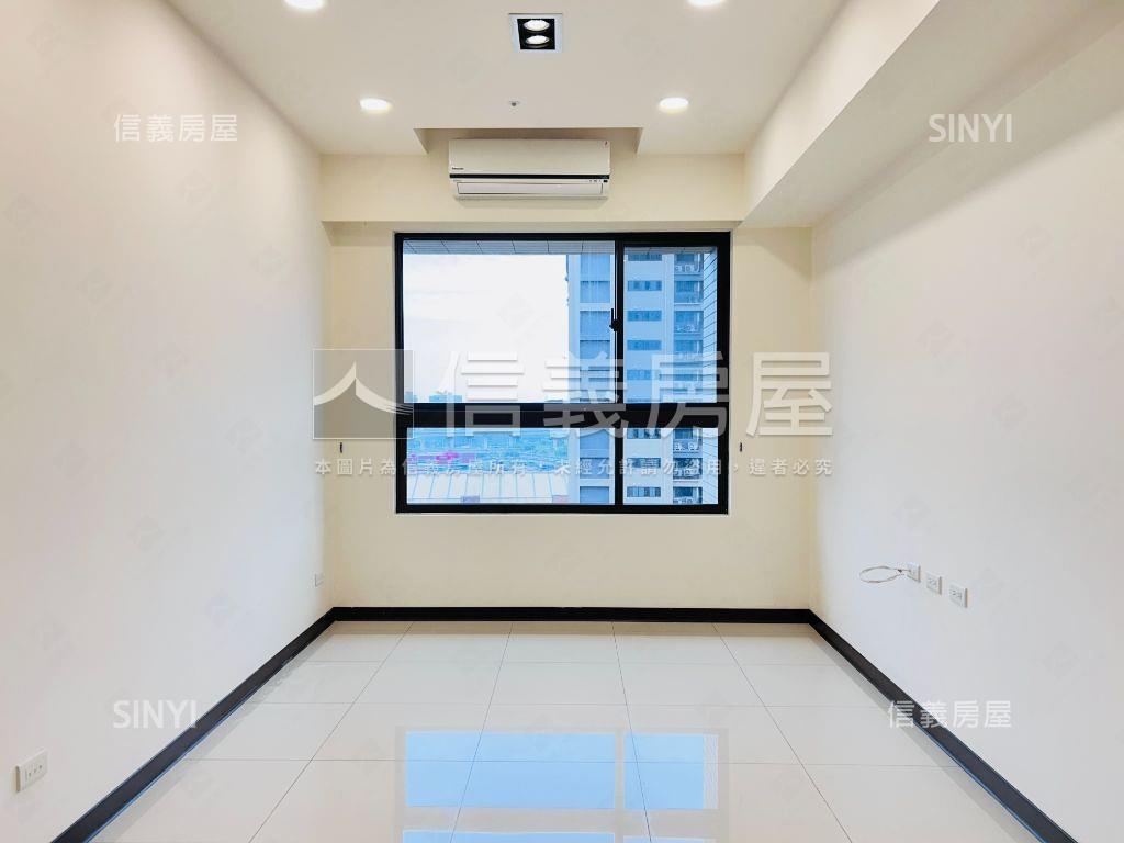 自遊人時上２房車位房屋室內格局與周邊環境