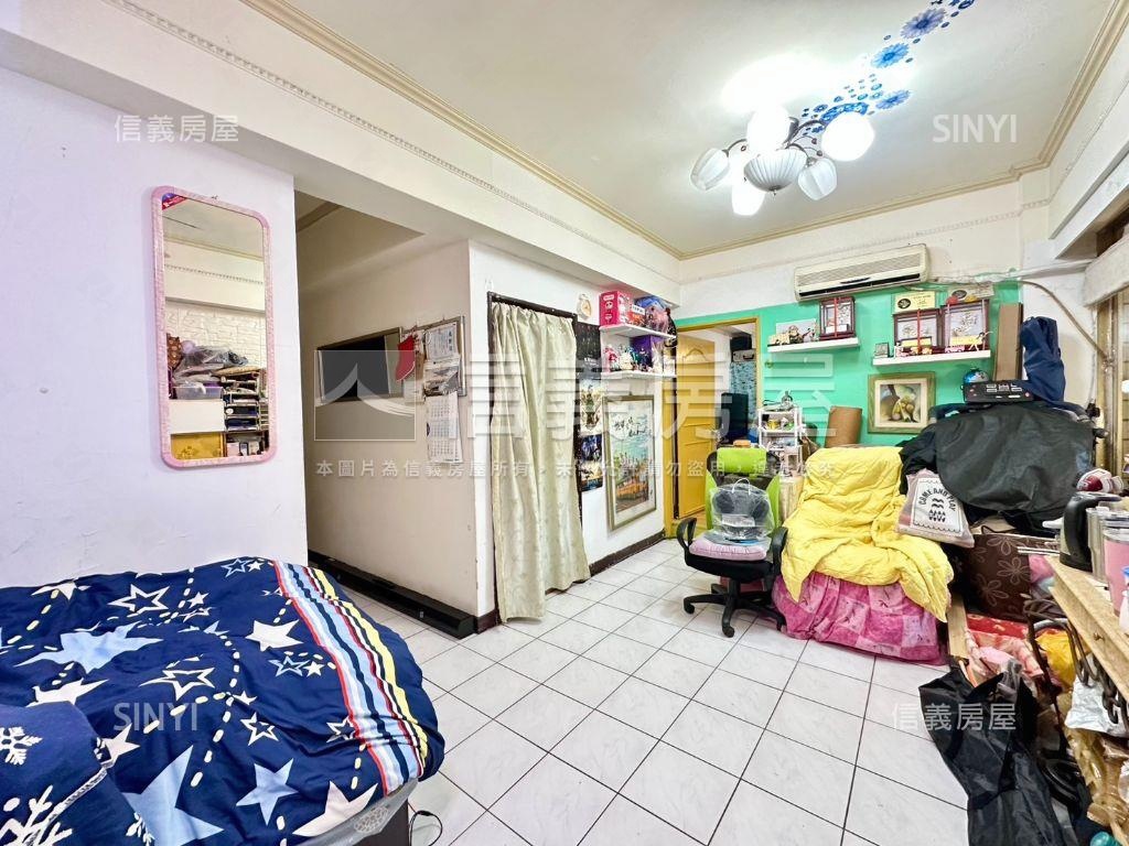 稀有三面採光榮街二樓房屋室內格局與周邊環境