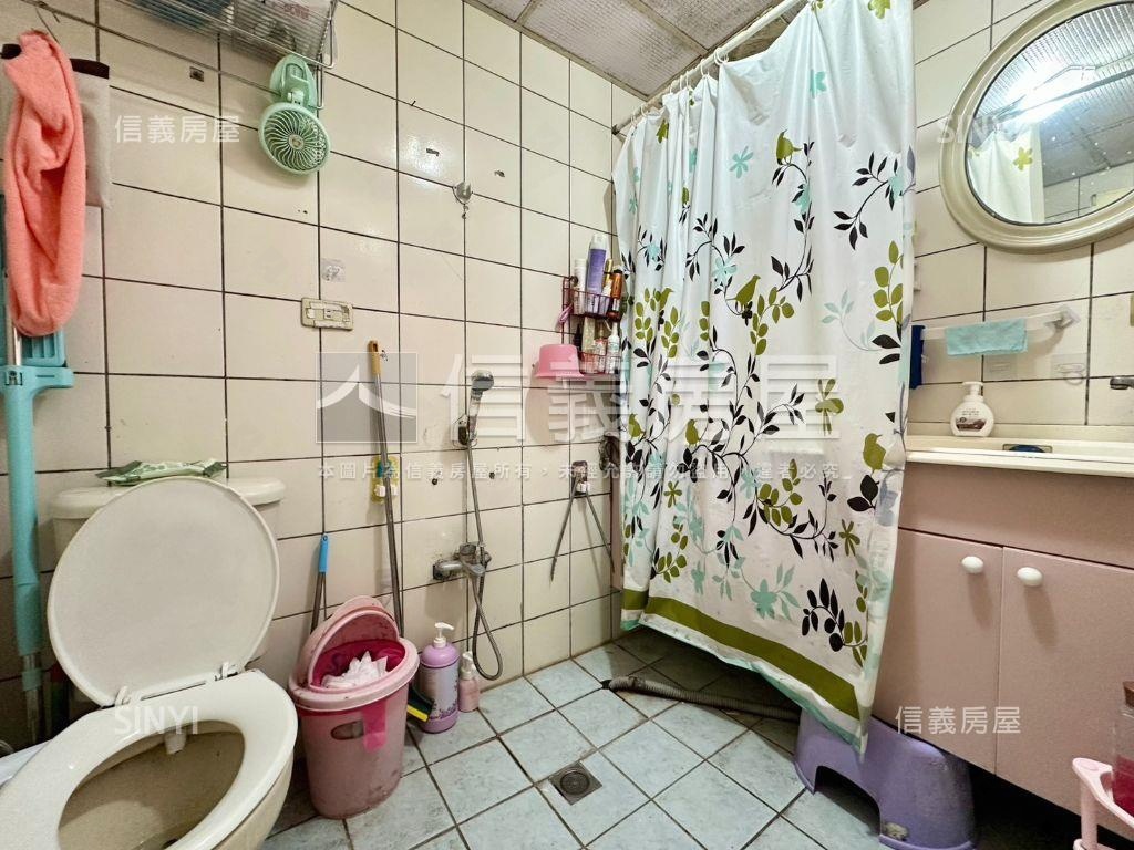 稀有三面採光榮街二樓房屋室內格局與周邊環境