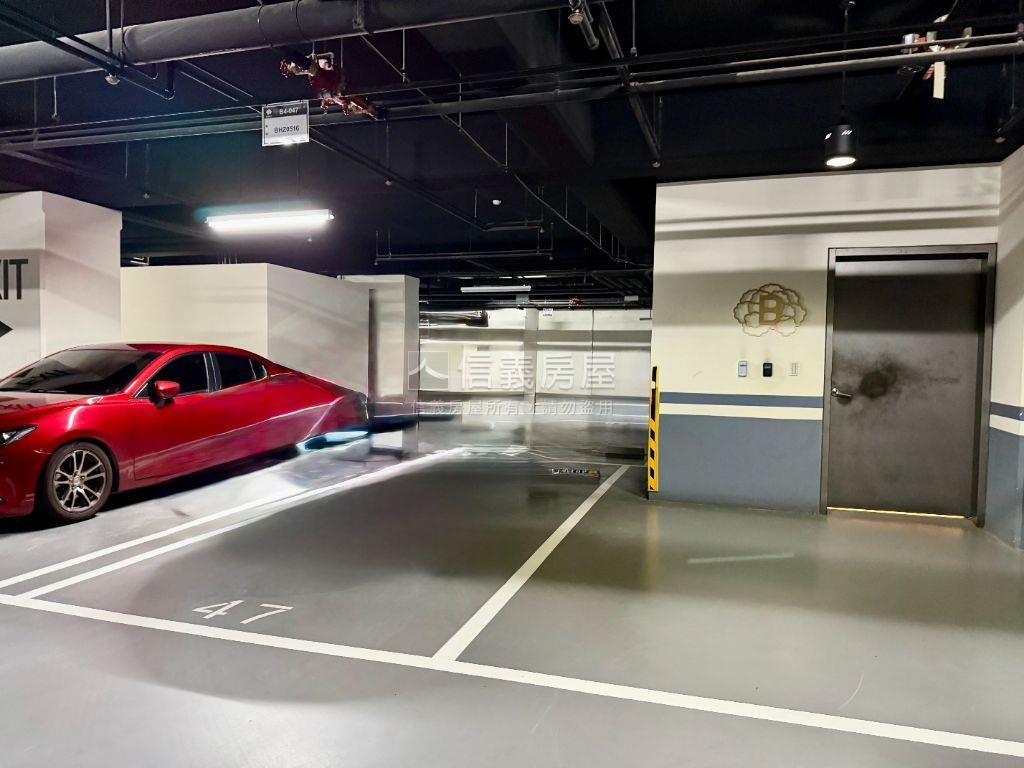 將捷裝潢邊間三房附車位房屋室內格局與周邊環境