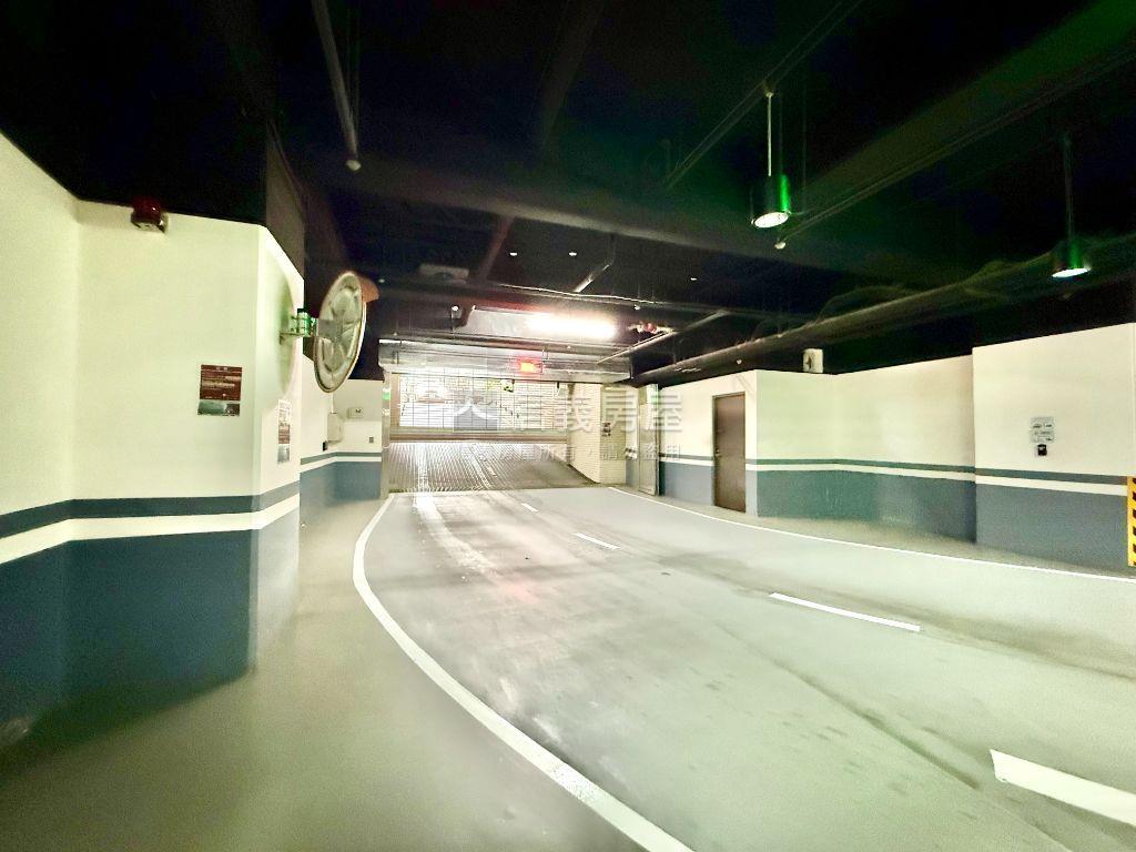 將捷裝潢邊間三房附車位房屋室內格局與周邊環境