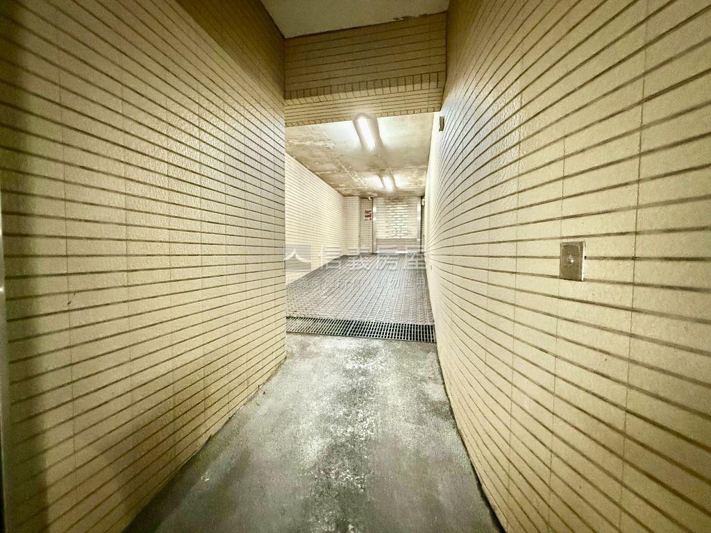 將捷裝潢邊間三房附車位房屋室內格局與周邊環境