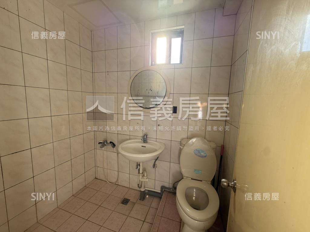 麗山國中邊間林蔭房屋室內格局與周邊環境