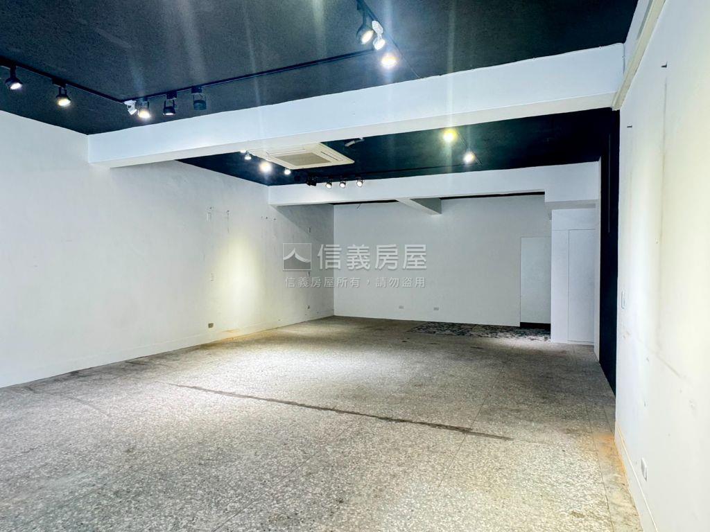 新接大面寬方正金店面房屋室內格局與周邊環境