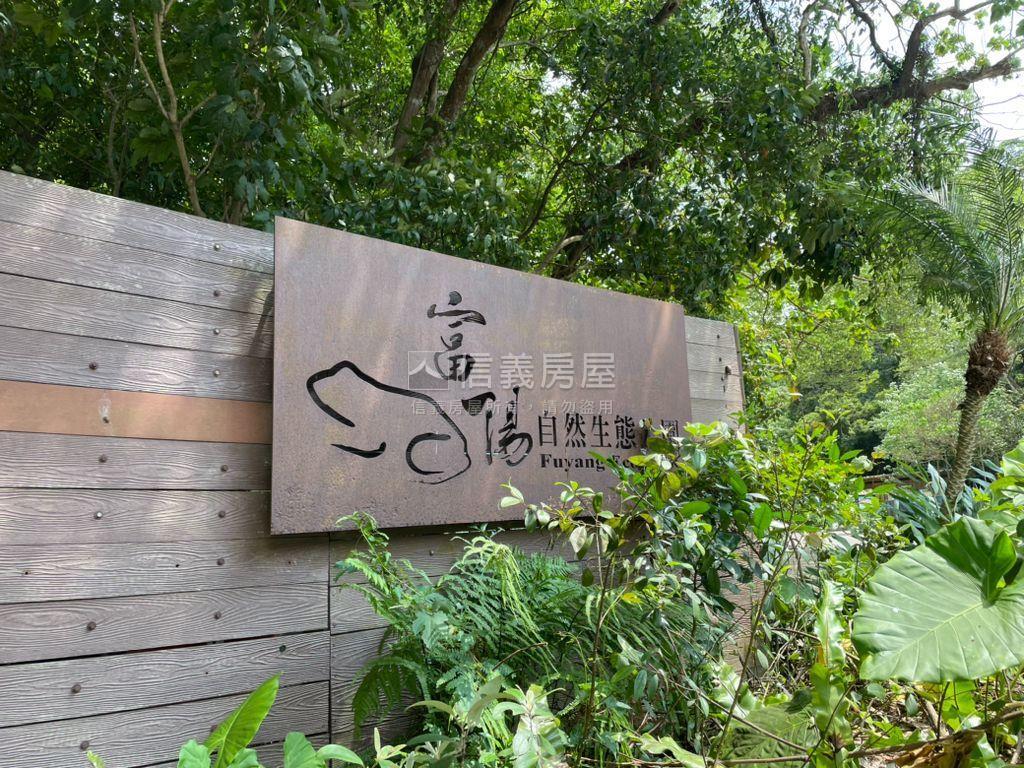 新接大面寬方正金店面房屋室內格局與周邊環境