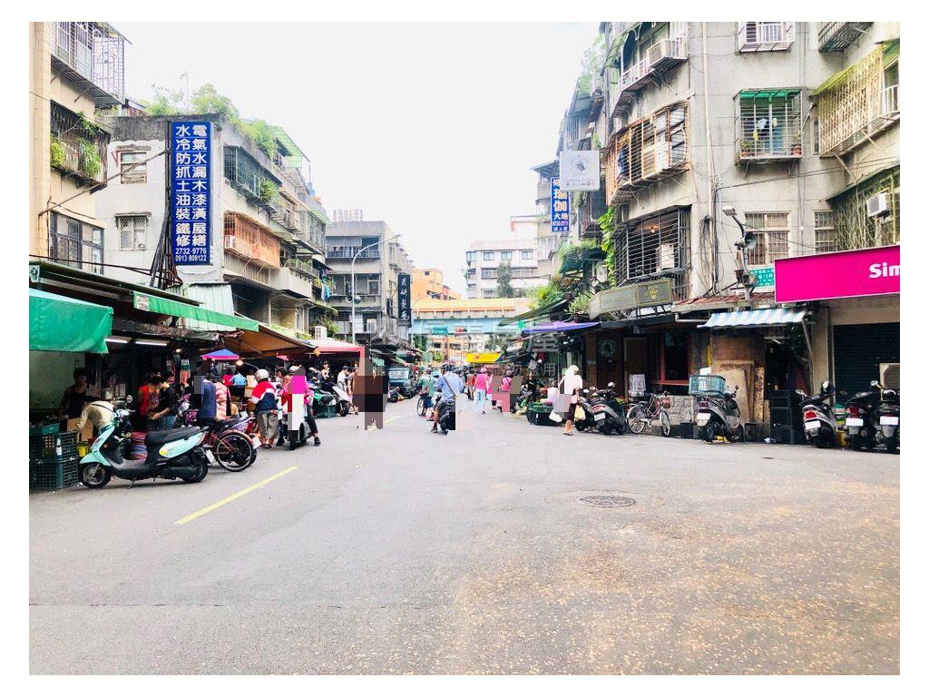 新接大面寬方正金店面房屋室內格局與周邊環境