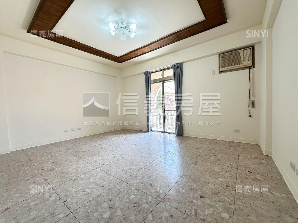 先看北屯觀山景清幽美別墅房屋室內格局與周邊環境