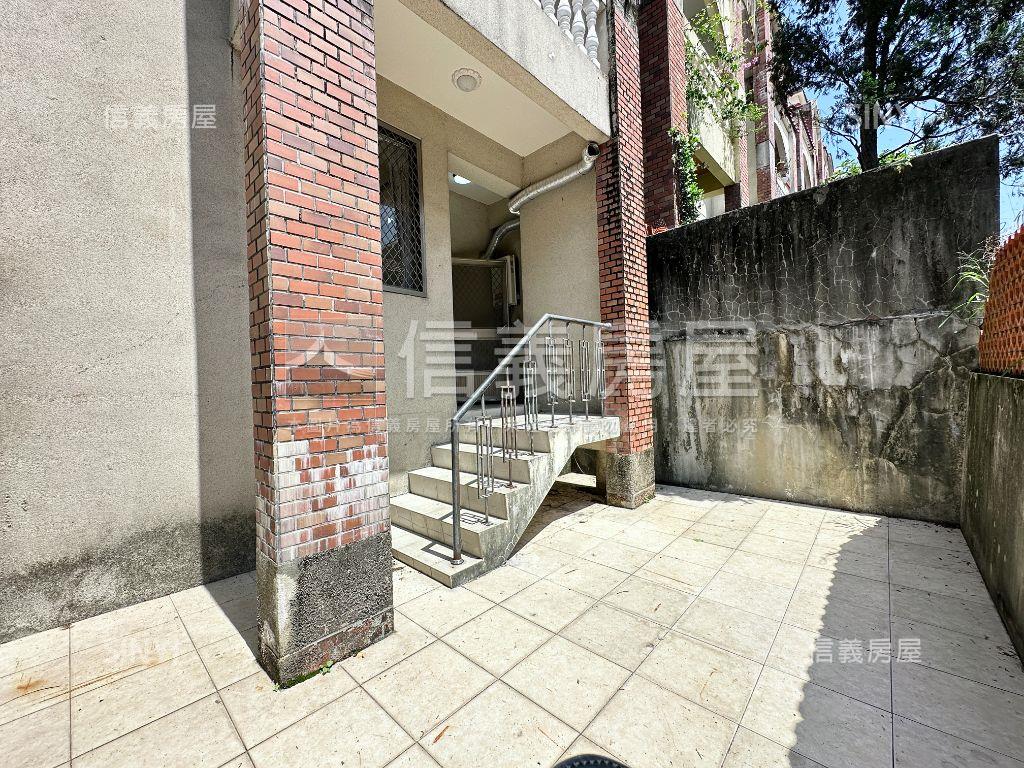 先看北屯觀山景清幽美別墅房屋室內格局與周邊環境