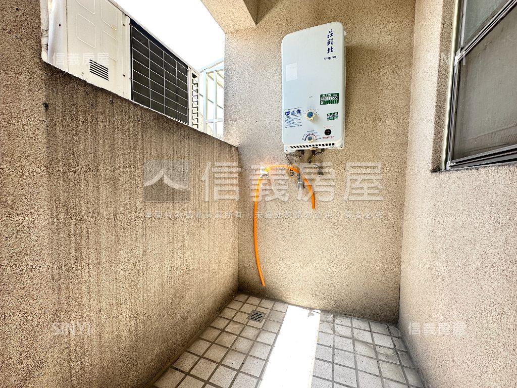 先看北屯觀山景清幽美別墅房屋室內格局與周邊環境