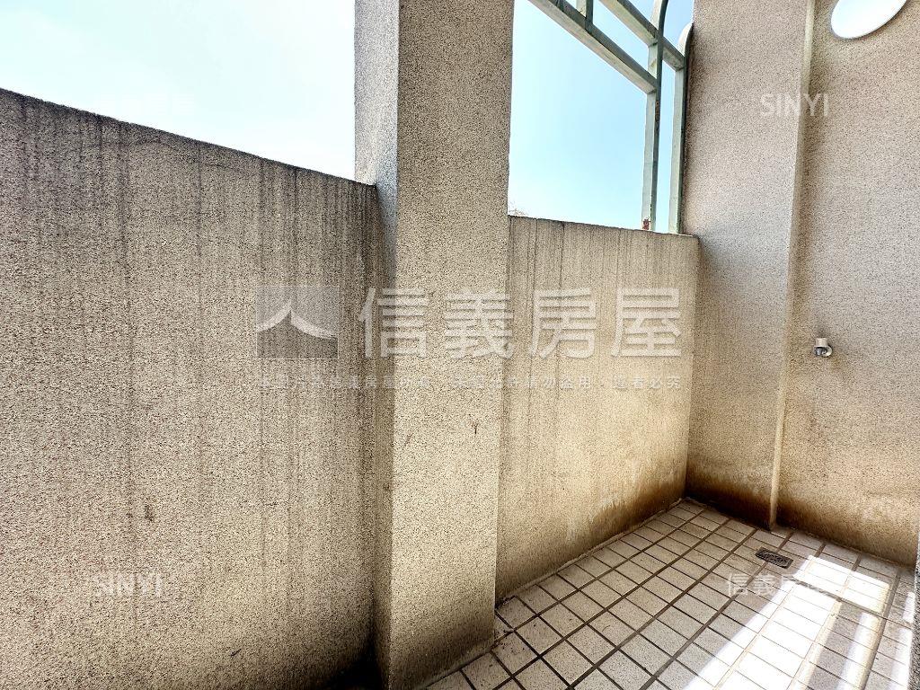 先看北屯觀山景清幽美別墅房屋室內格局與周邊環境