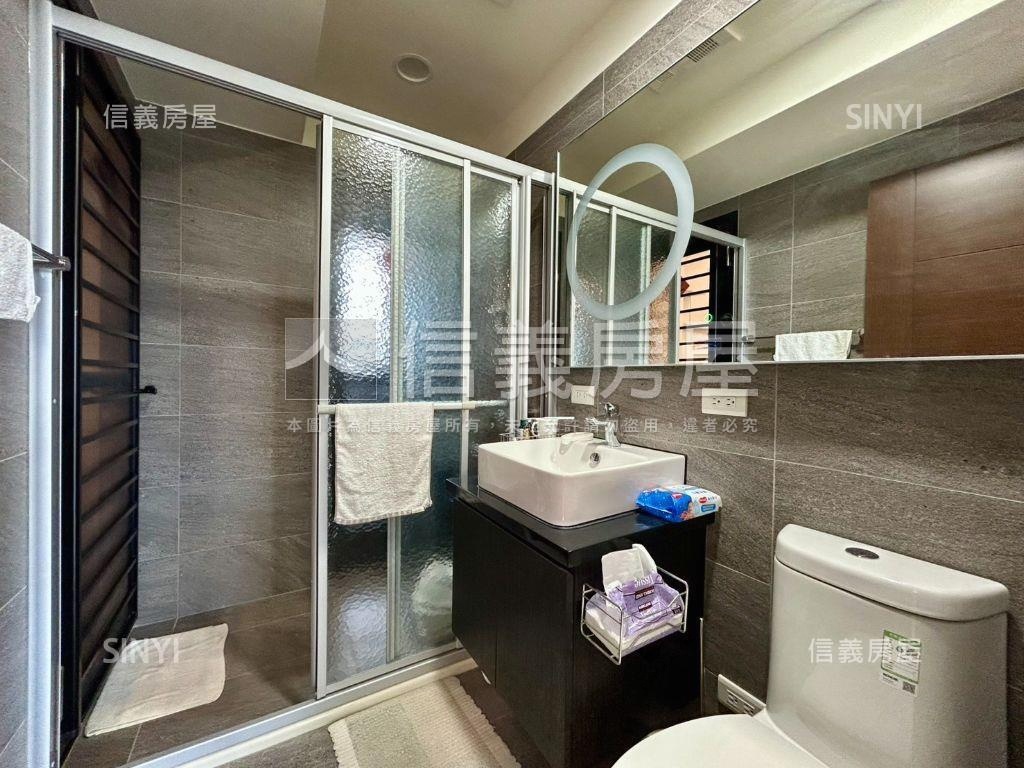 巨流河畔極景森活電梯三房房屋室內格局與周邊環境