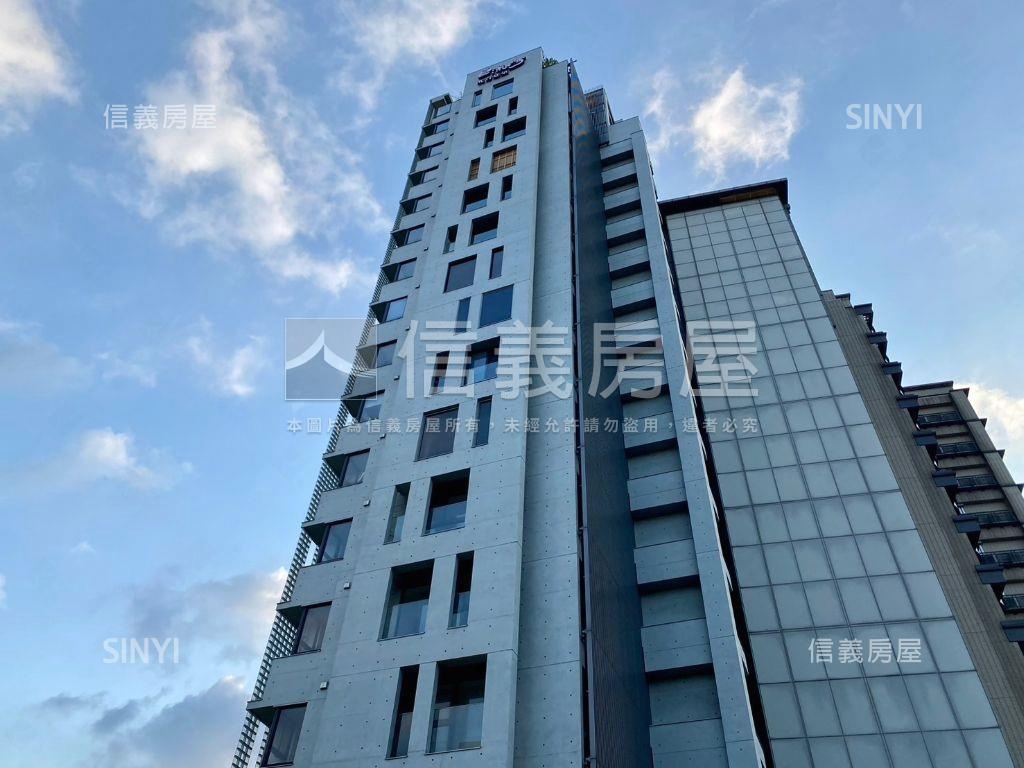 巨流河畔極景森活電梯三房房屋室內格局與周邊環境