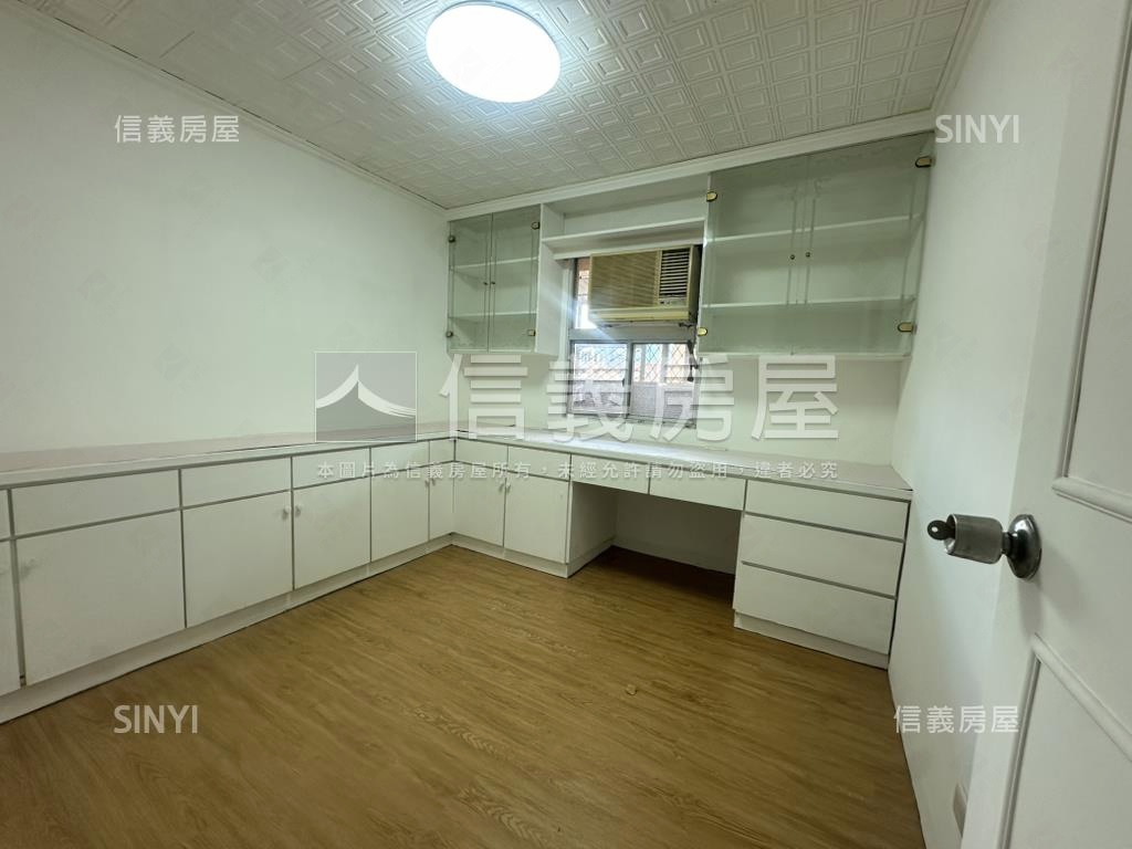 新案！成功國宅高樓景觀Ａ房屋室內格局與周邊環境