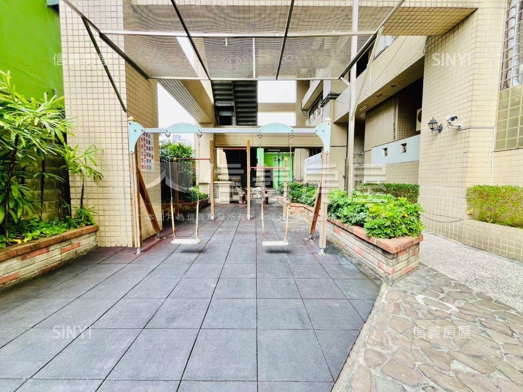 店長推薦捷運１＋１設計宅房屋室內格局與周邊環境