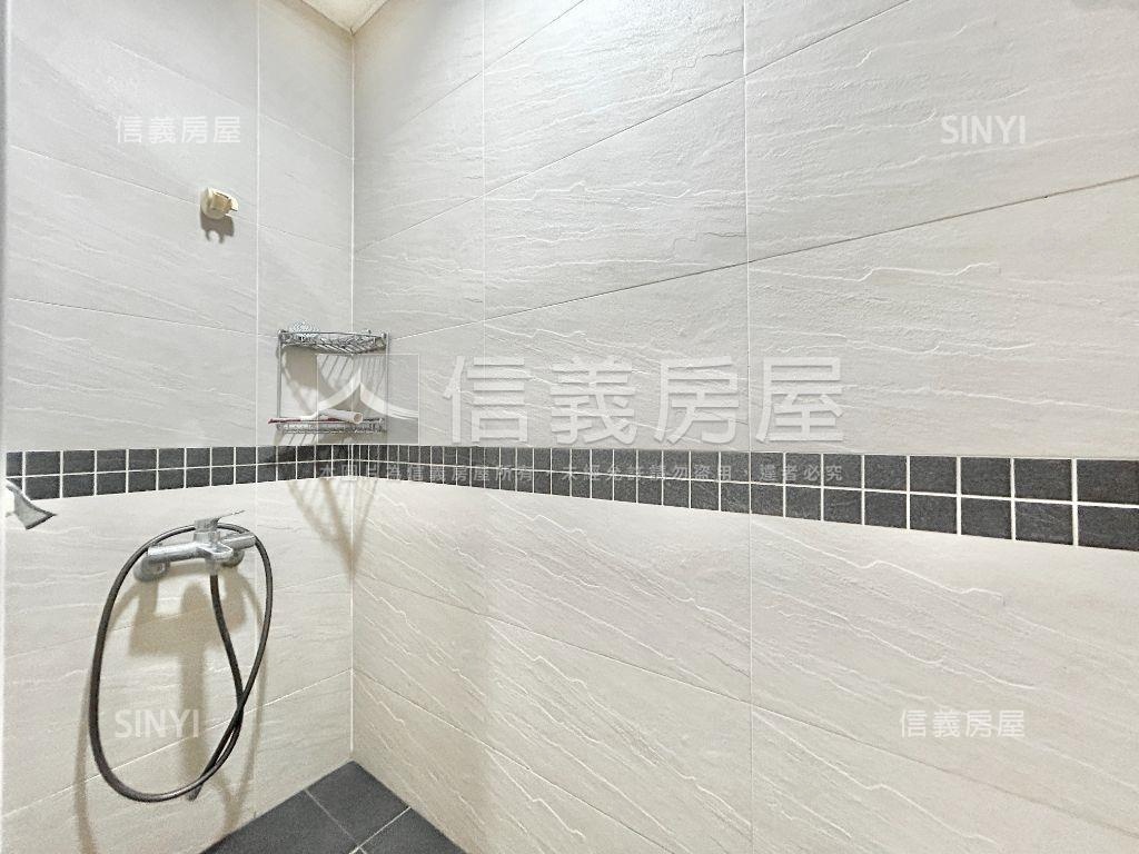 成家立業美３房平面車位房屋室內格局與周邊環境