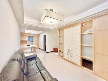 中正西路美３房平面車位