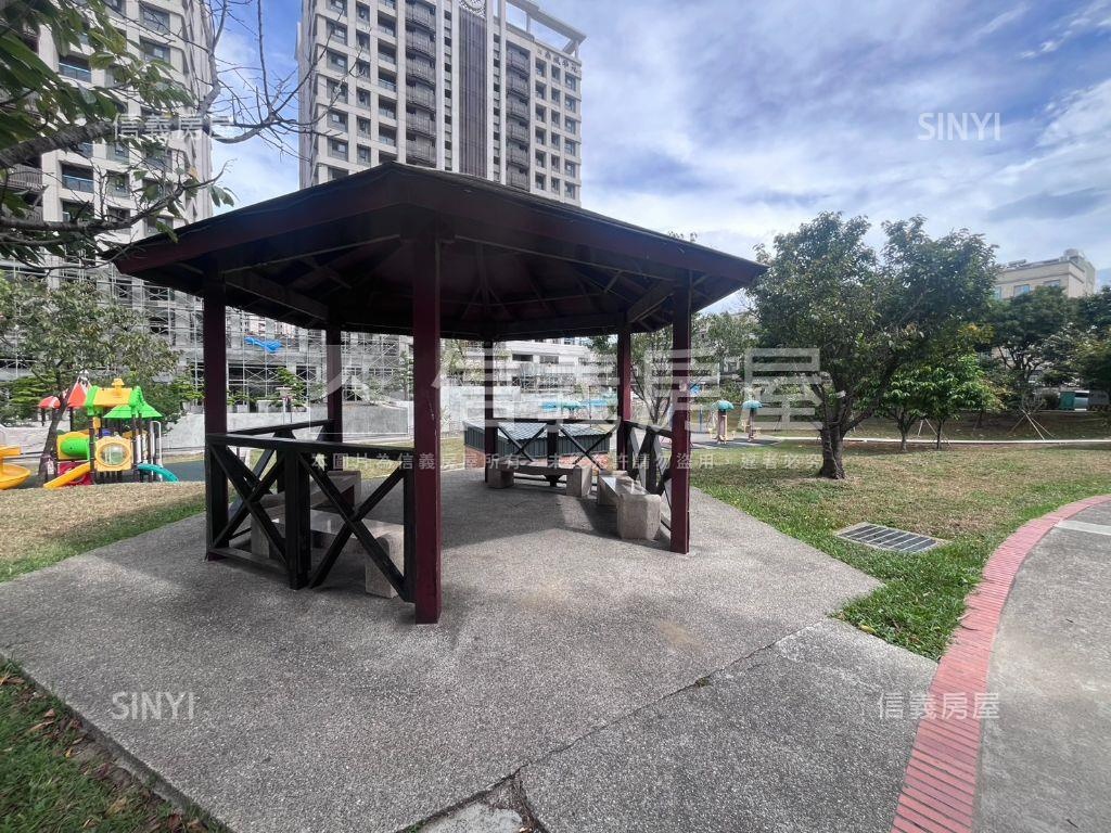 稀有鼎藏學苑兩房車位房屋室內格局與周邊環境